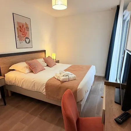 Apart Otel Domitys - Carmina